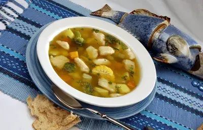 Sopa de Pescado Fácil