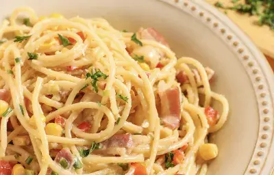 PASTA CON TOCINETA