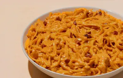 Pasta en salsa de vegetales rostizados