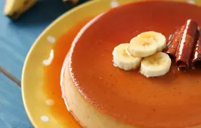 Flan de Guineo y Canela