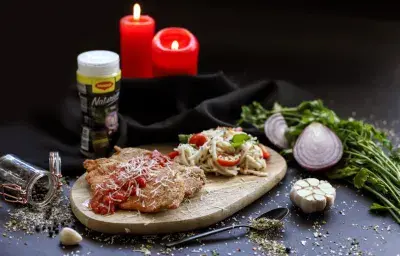 MILANESA DE POLLO CON SALSA MARINARA