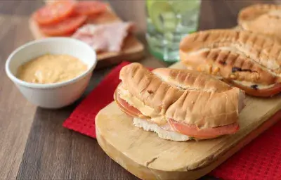 Sandwich Cremoso de Jamón