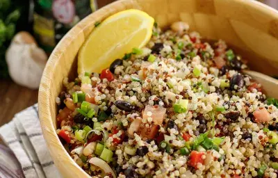 Ensalada de quinoa y frijoles