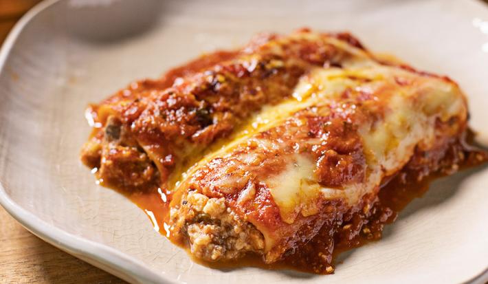 CANELONES CON SARDINA AL TOMATE