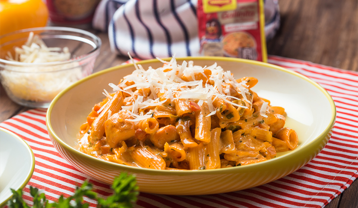 PASTA CON POLLO Y VEGETALES