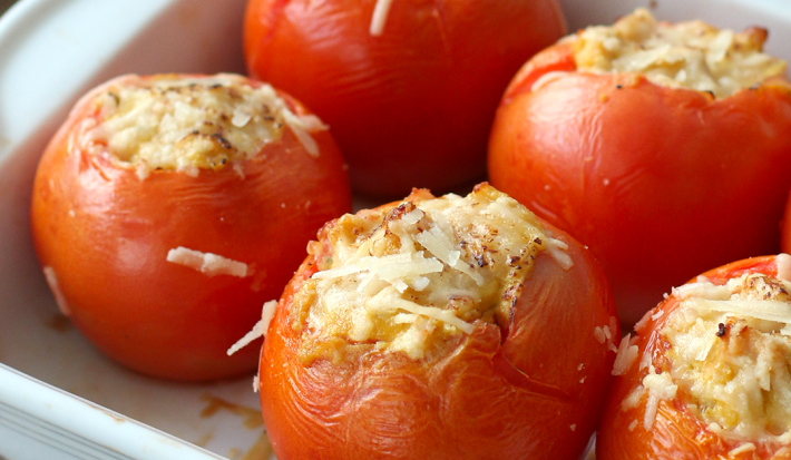 Tomates Rellenos de Pollo