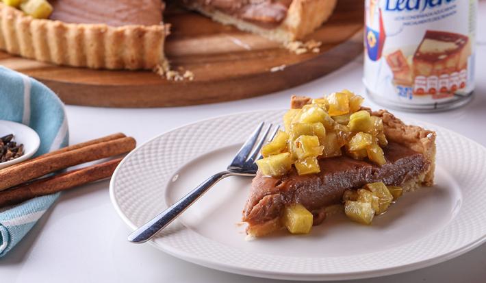 Pie de Habichuelas con Dulce con Tope de Batata Caramelizada