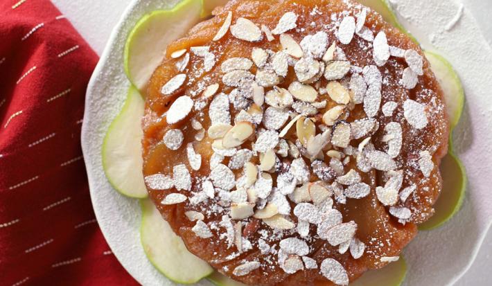 PASTEL DE PERA CON CARAMELO DE MANZANA